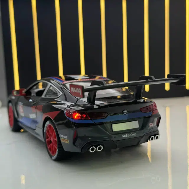 M8