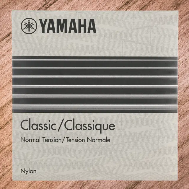 YAMAHA GSC28