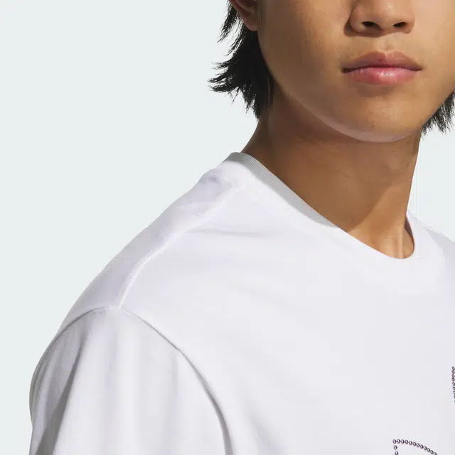 adidas originals SS25 GRFX Q1 logoT