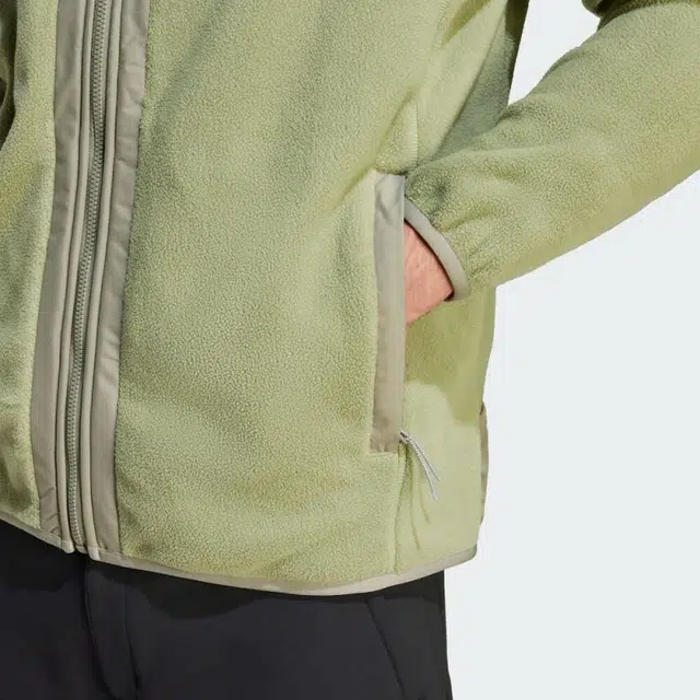 adidas Terrex MT CW FLC logo