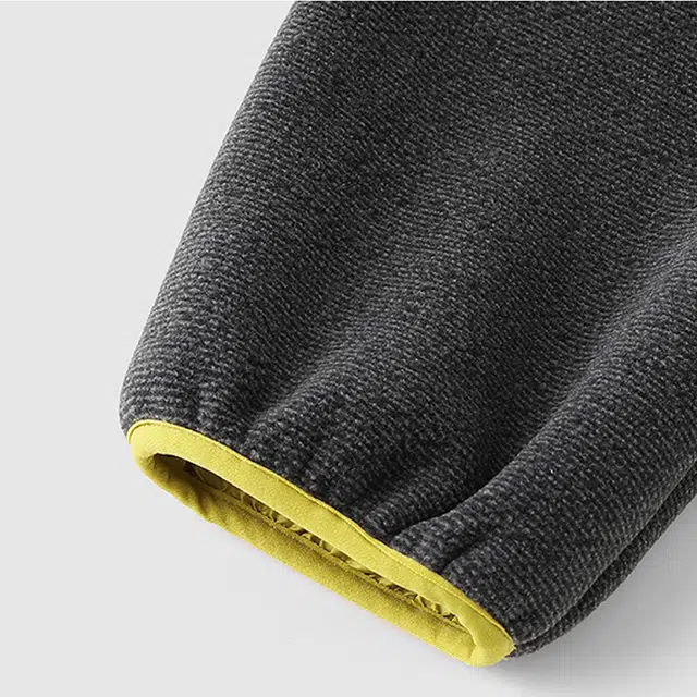 英氏其他上装 保暖摇粒绒抗静电拼色连帽休闲