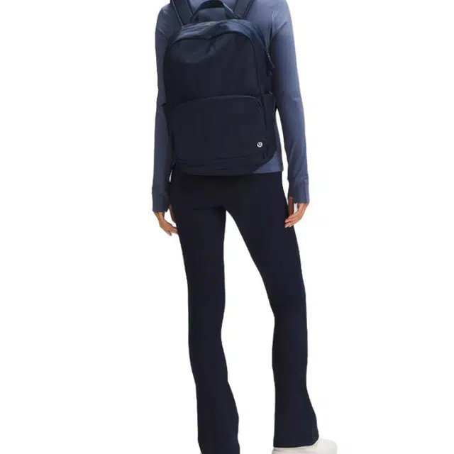 lululemon Everywhere 22L Logo