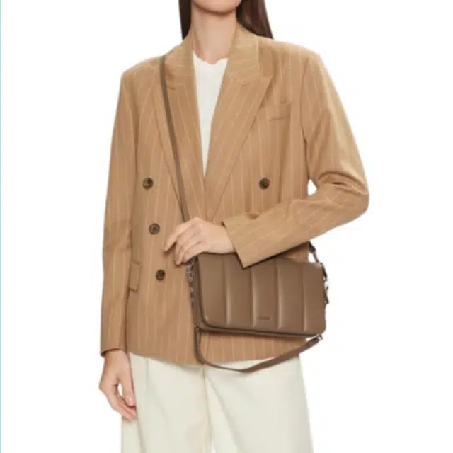 CALVIN KLEIN Kabelka Line