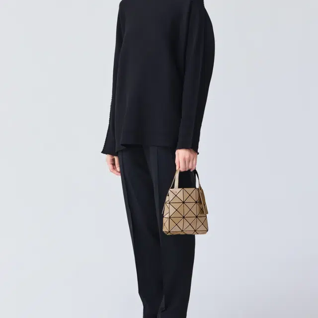 ISSEY MIYAKE CARAT 9