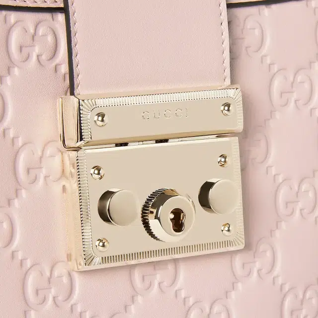 GUCCI Padlock GG