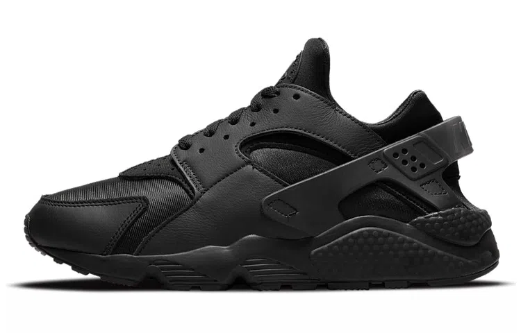 Nike Huarache "Triple Black"