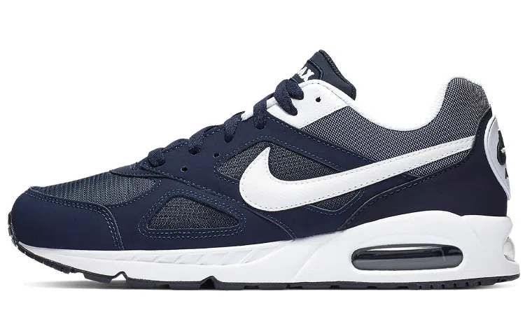 Nike Air Max Ivo