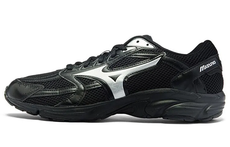 Mizuno Spark cn
