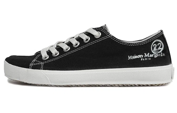 Maison Margiela Tabi Low Black