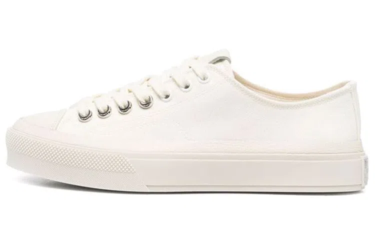GIVENCHY