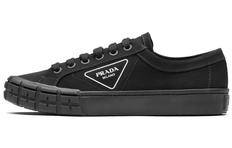 PRADA Wheel Black