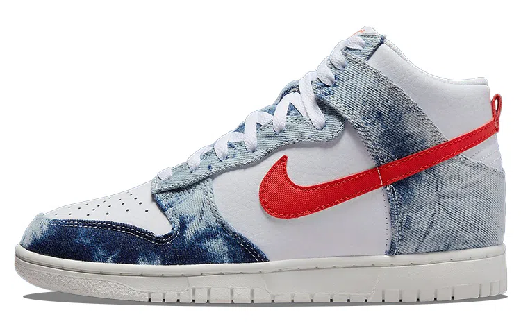Nike Dunk "Washed Denim"