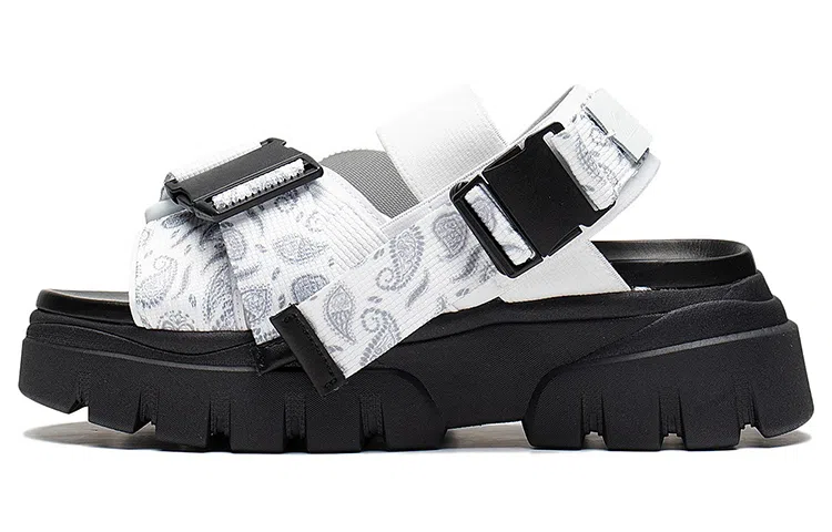 LiNing Hiker