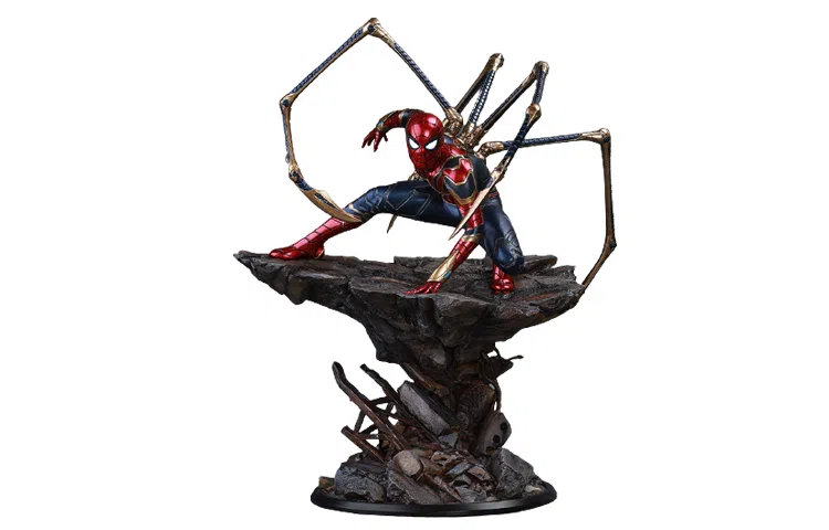 QueenStudios 14 51cm