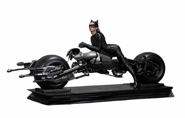 QueenStudios dc 27.4cm