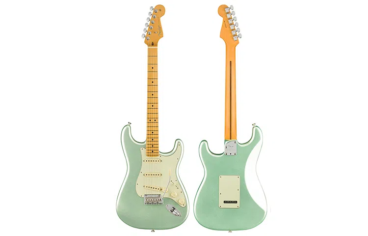 Fender American Professional II 2) Stratocaster
