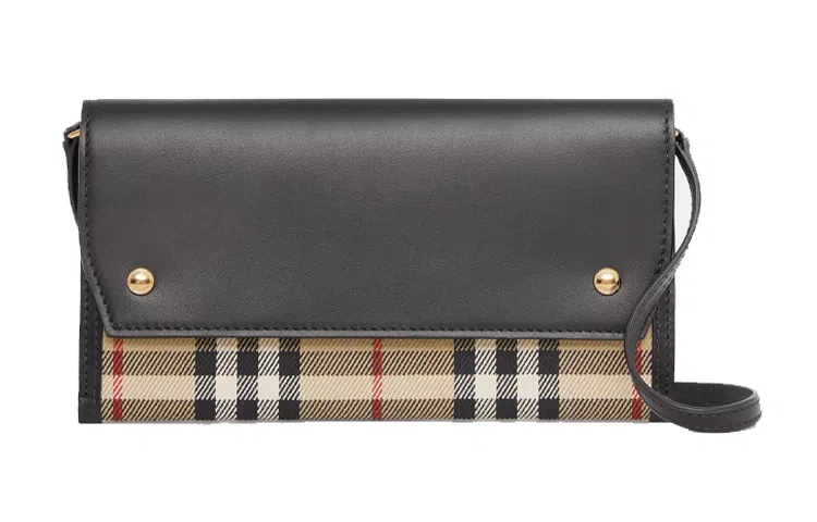 Burberry WOC