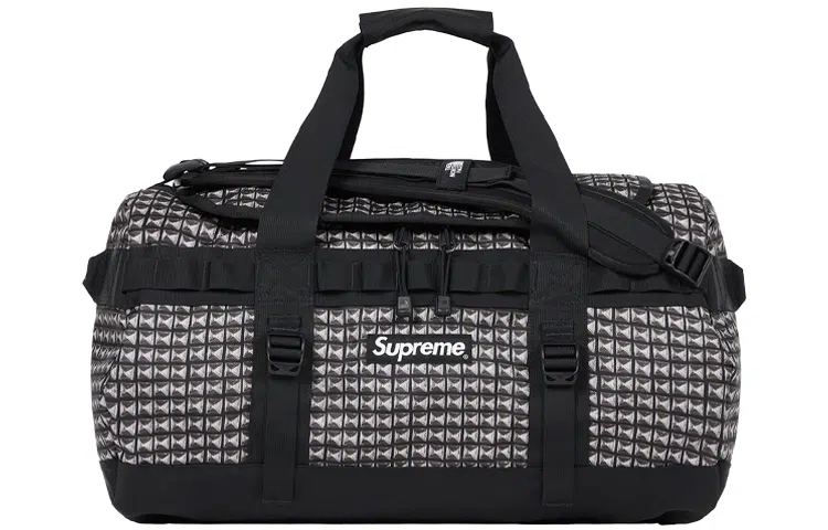 Supreme x The North Face Logo