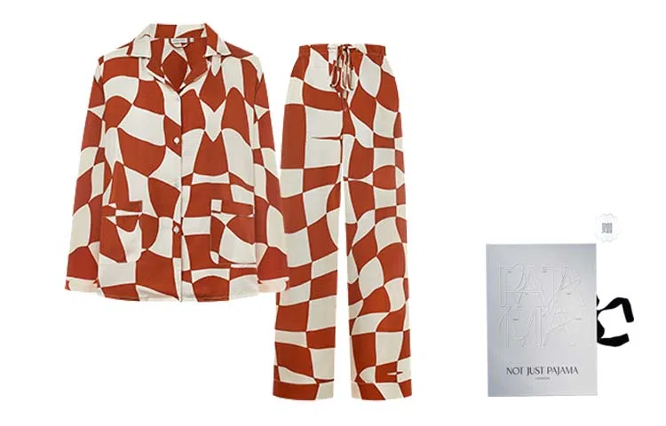 NOT JUST PAJAMA Chess 19 100