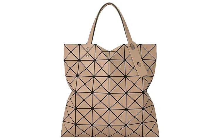 ISSEY MIYAKE LUCENT 228 Tote