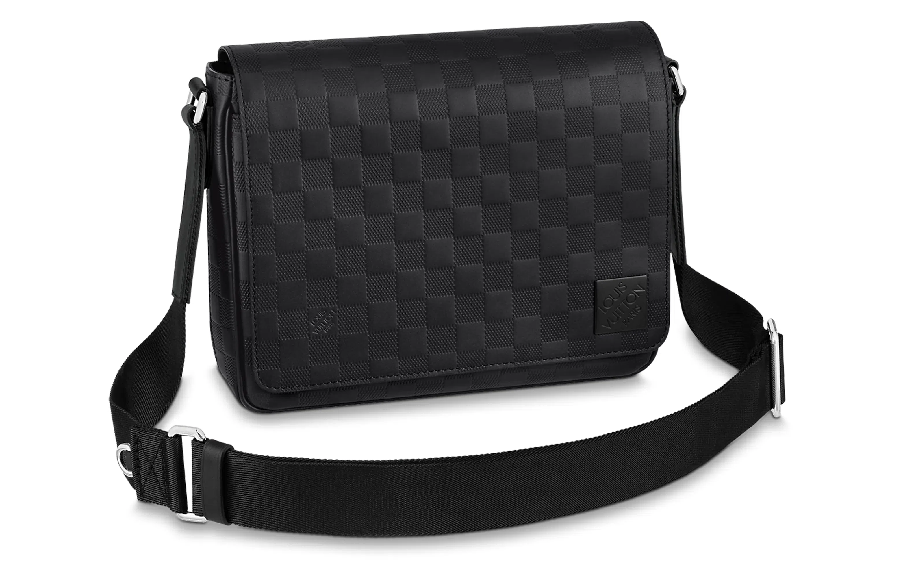 LOUIS VUITTON District