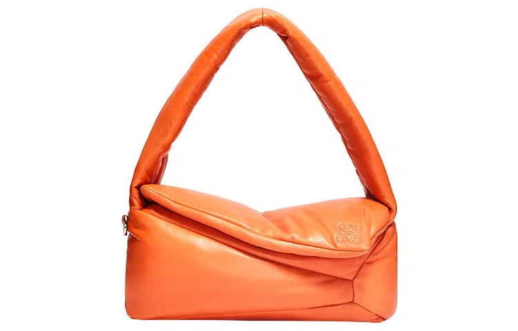 LOEWE Puzzle Hobo