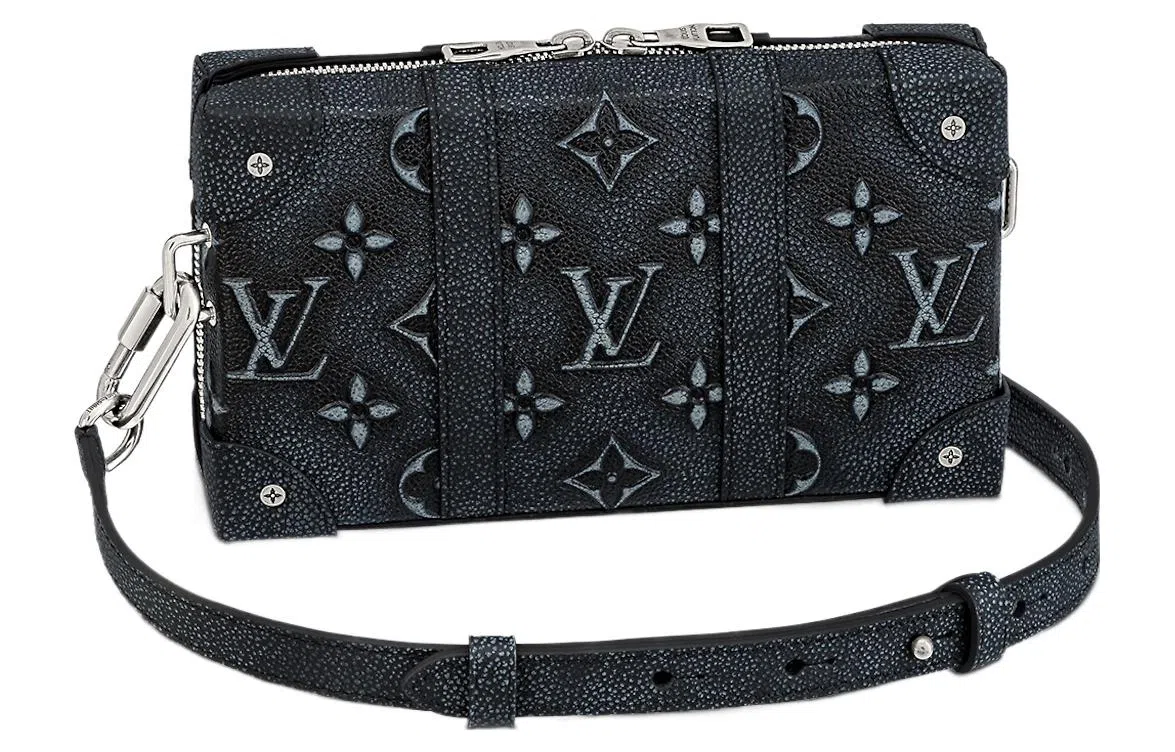 LOUIS VUITTON SOFT TRUNK