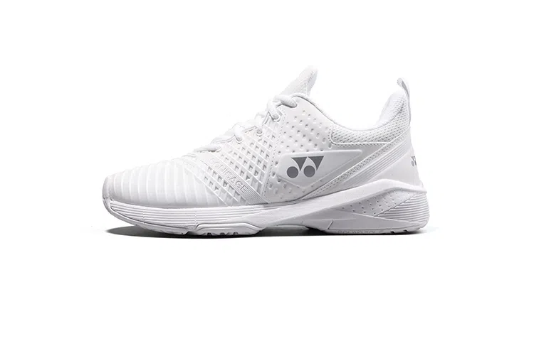 YONEX