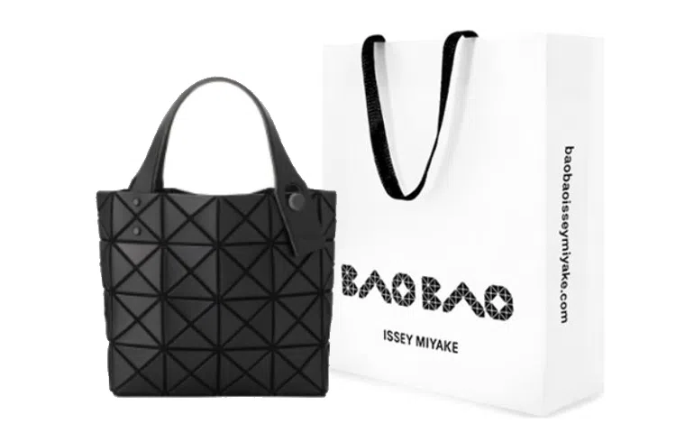 ISSEY MIYAKE Lucent Boxy