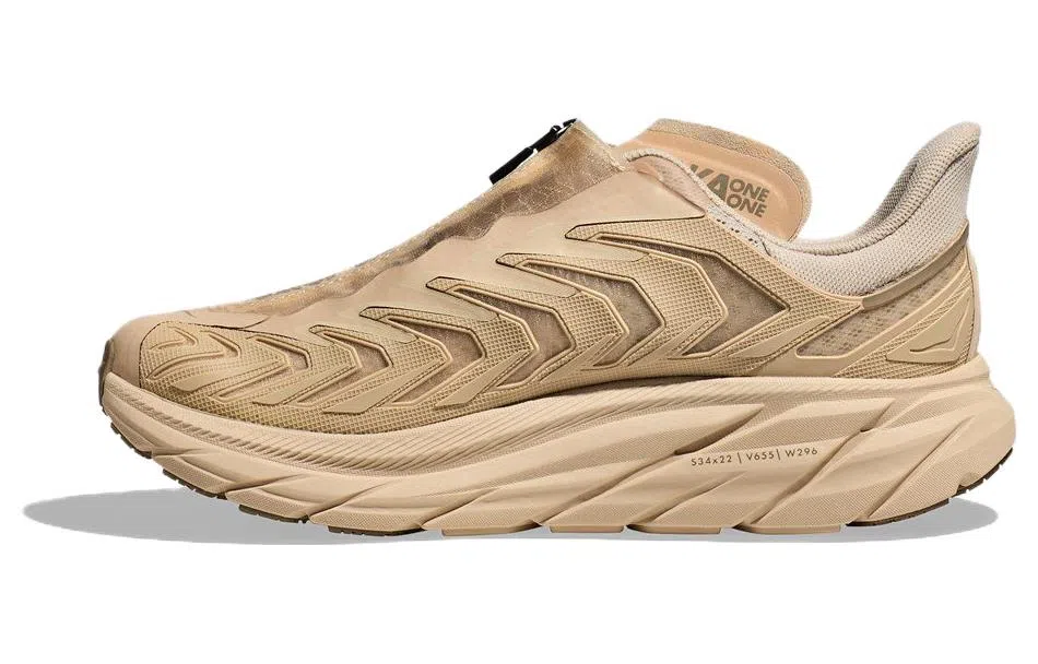 HOKA ONE ONE Project Clifton