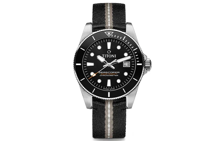 TITONI 300 42mm 83300-SBK-T5-702