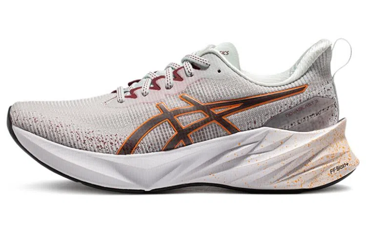 Asics Novablast 3 LE