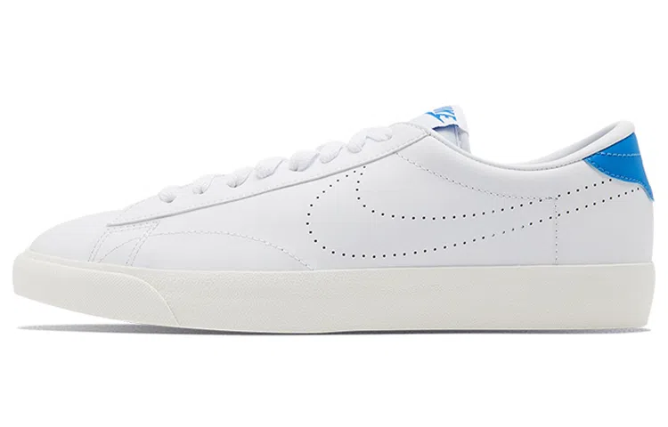 Nike Tennis Classic AC