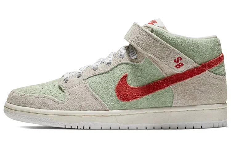 Nike Dunk SB White Widow