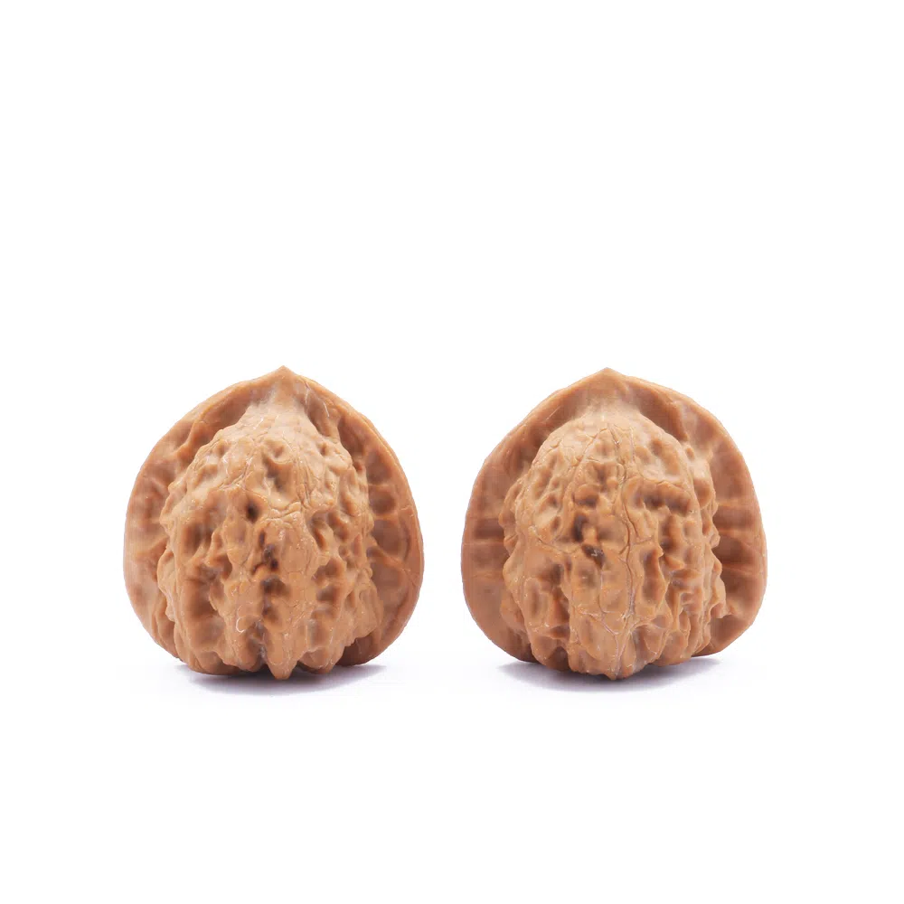 潘家园 老树原生态自然桩形 文玩 文玩核桃 核桃类把件 男女同款情侣款