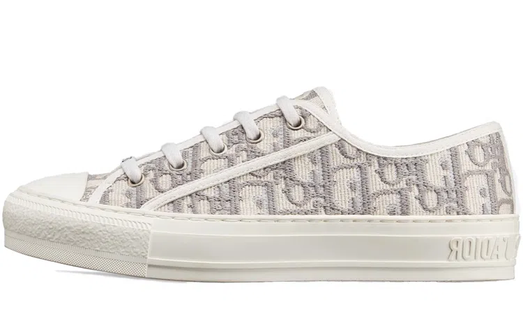 DIOR Walk'n'Dior