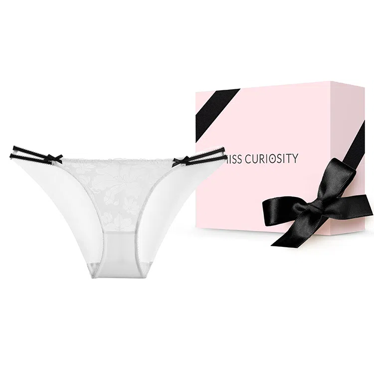 MISS CURIOSITY X Lily