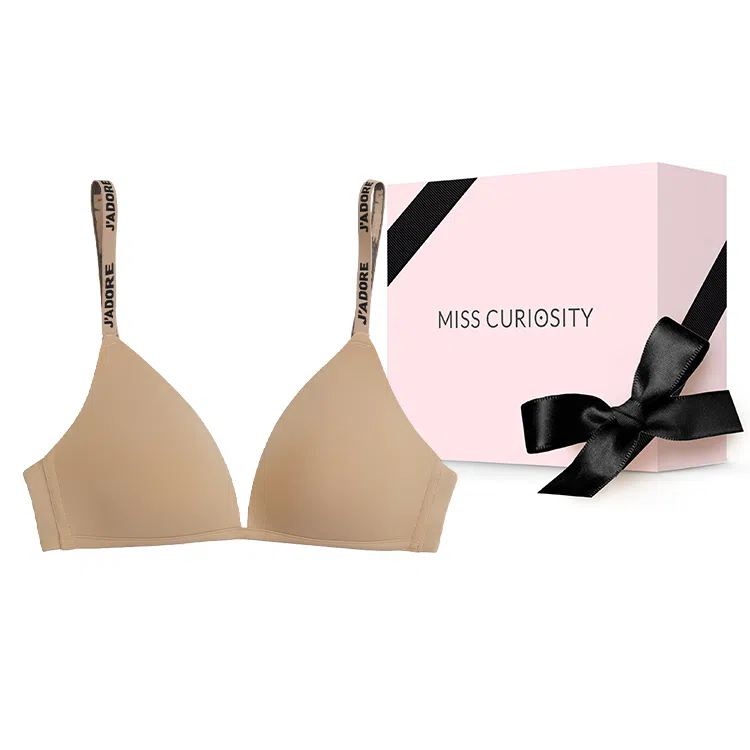 MISS CURIOSITY J'ADORE