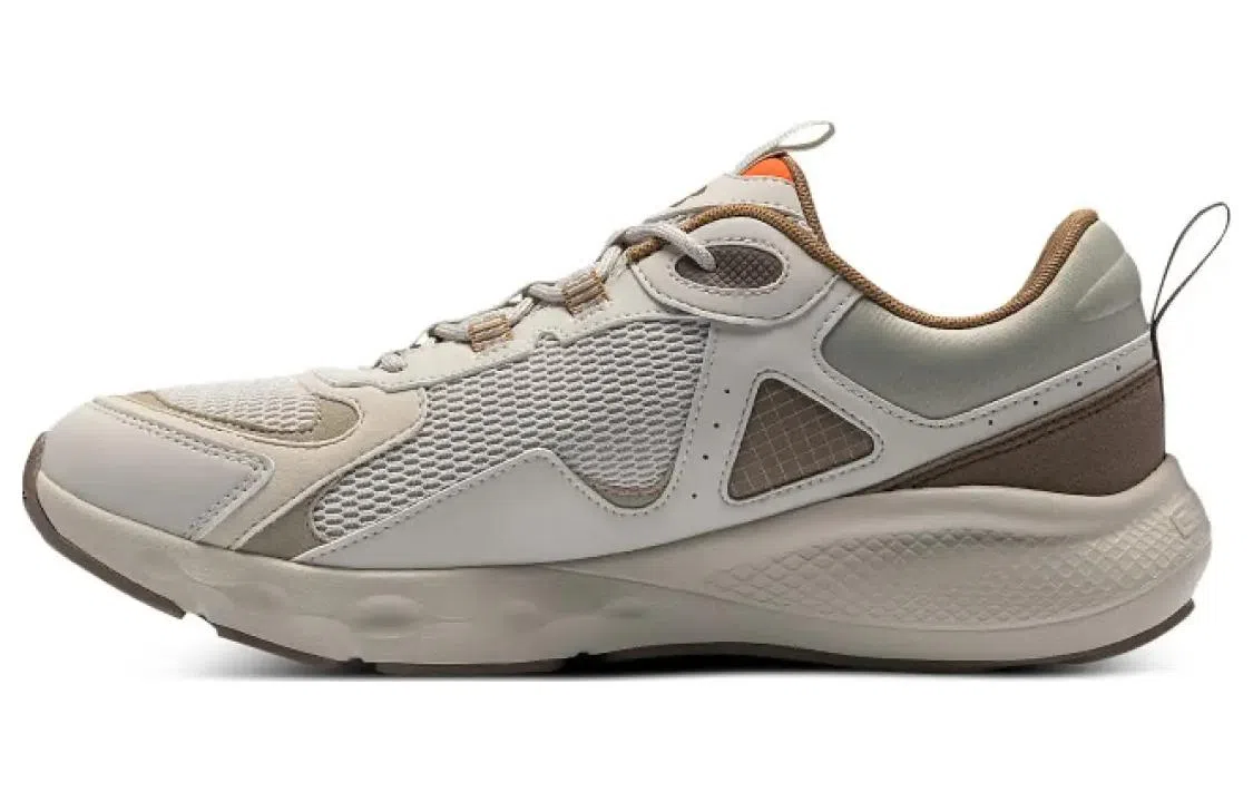 Under Armour Charged Vantage SE