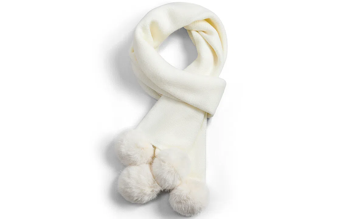 优幽兰 韩版小众高级感纯色毛毛球可爱少女保暖针织长款 绒线围巾 女款