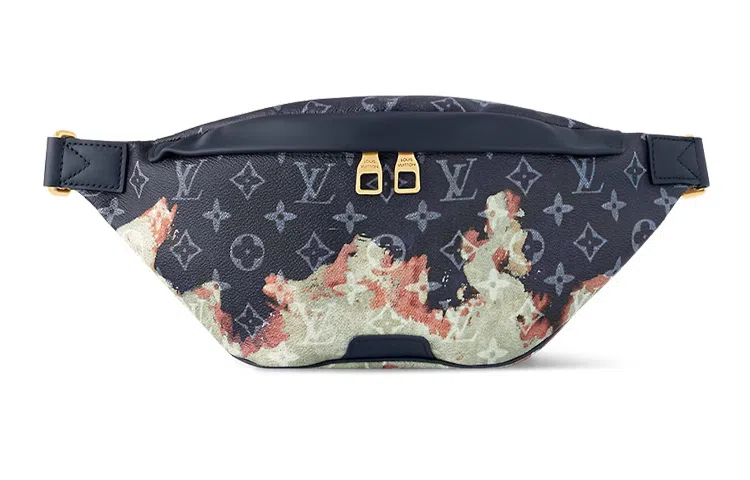 Louis Vuitton Discovery Waist Bag