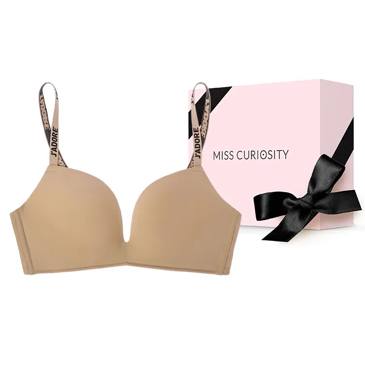 MISS CURIOSITY JADORE