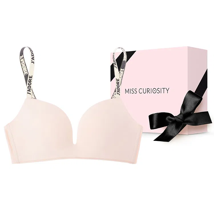 MISS CURIOSITY JADORE