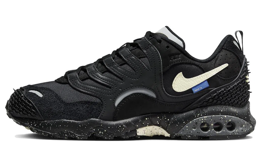 UNDEFEATED x Nike Air Terra Humara
