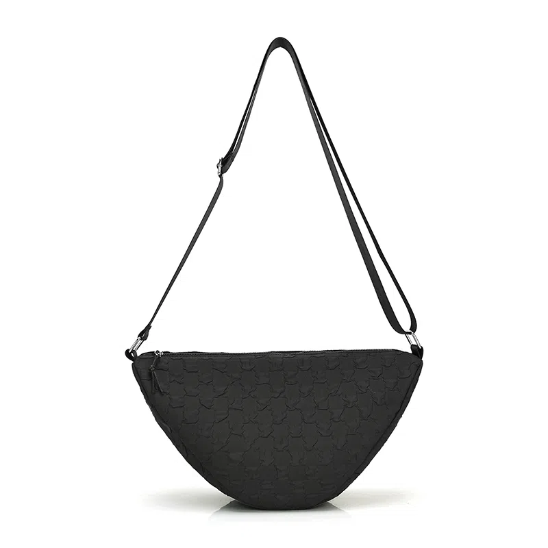 尼格尔 韩版棋盘格休闲饺子包运动机车包通勤超纤压纹面料单肩斜挎包 男女同款 多色