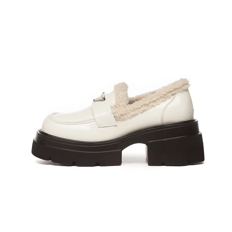 DAPHNE PU 6cm