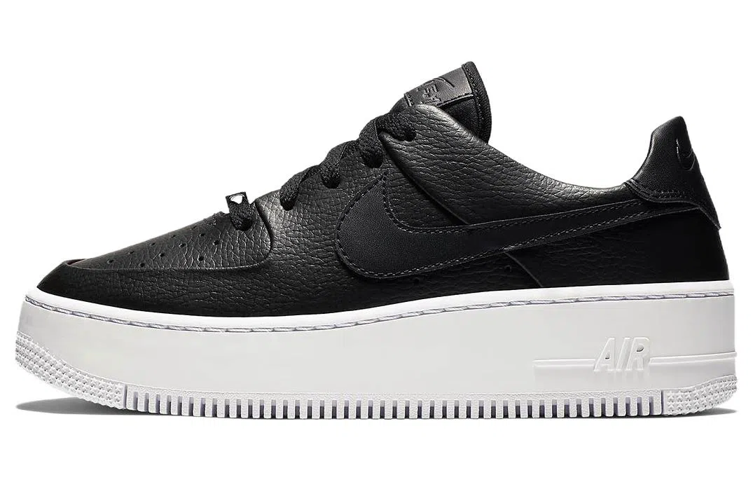 Nike Air Force 1 Sage Low Triple Black White