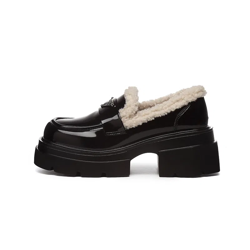 DAPHNE PU 6cm