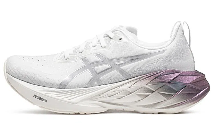 Asics Novablast 4 PLATINUM