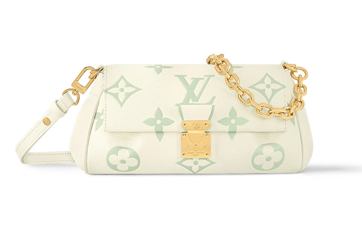 LOUIS VUITTON Favorite